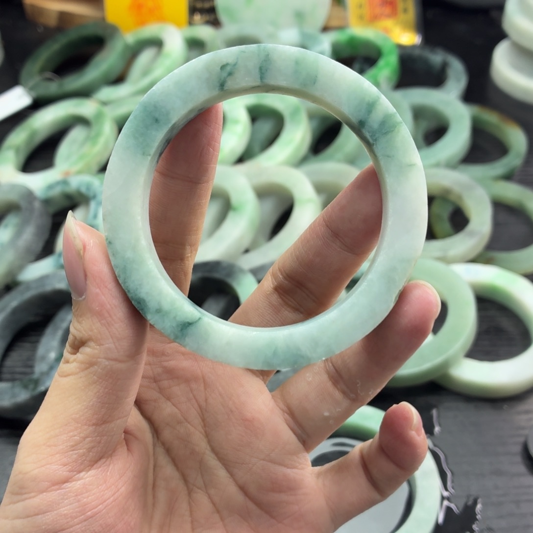 定制翡翠未镶嵌天然翡翠A货毛胚手镯定制