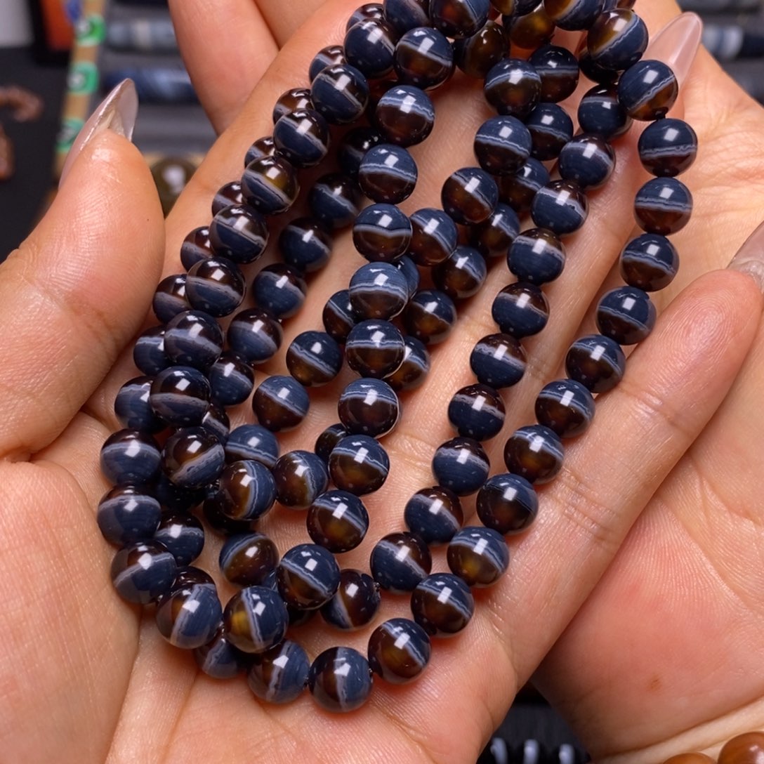 玛瑙/玉髓未镶嵌珠宝半成品红*?