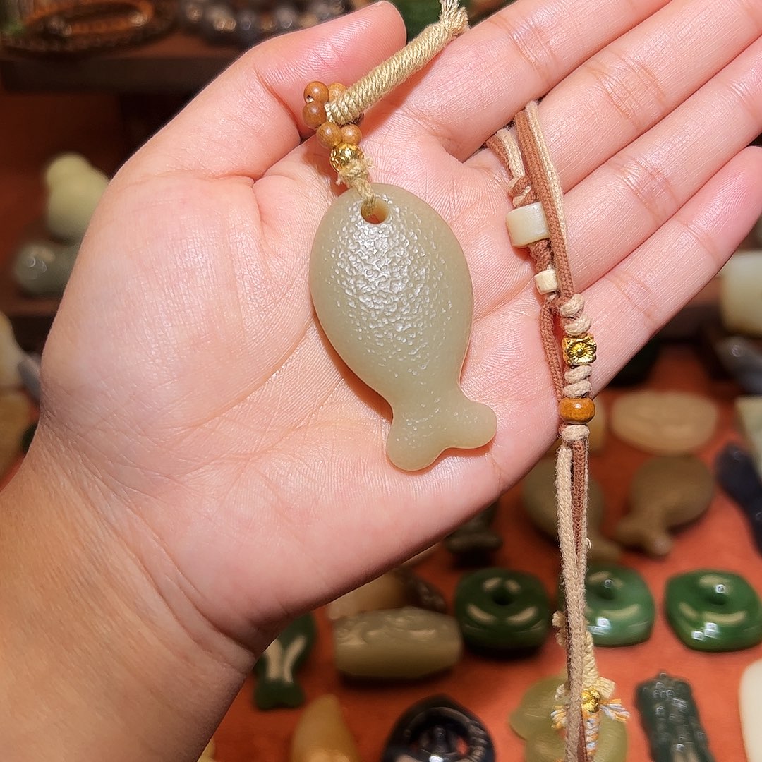 森***系和田玉未镶嵌颈饰