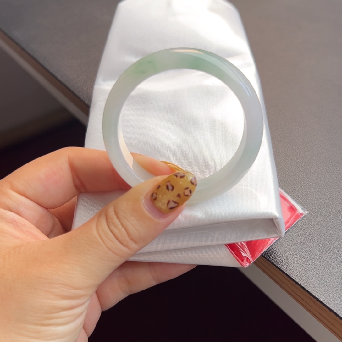 翡翠未镶嵌手镯43.3