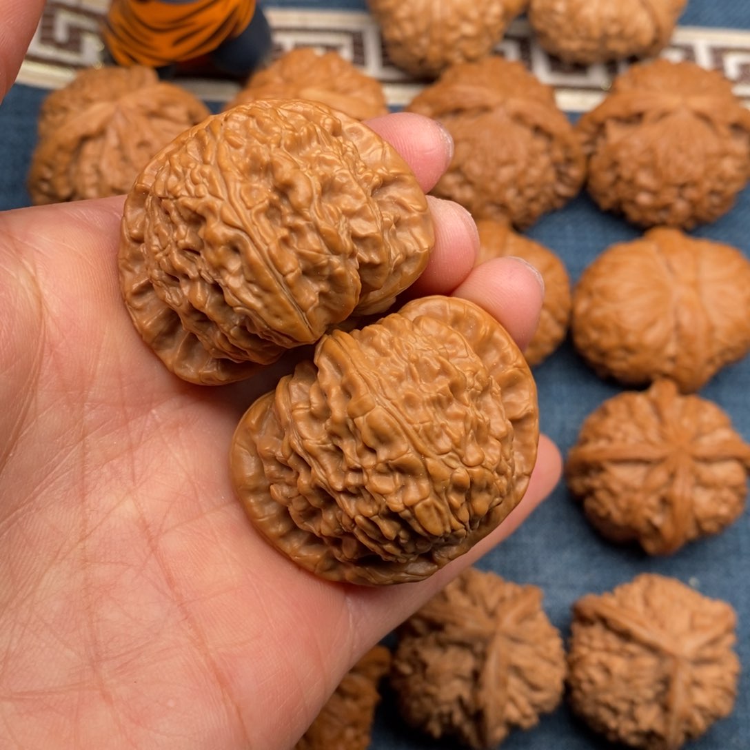 文玩核桃把件41闷白