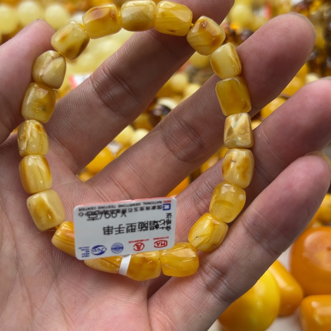 琥珀珠宝奇石未镶嵌