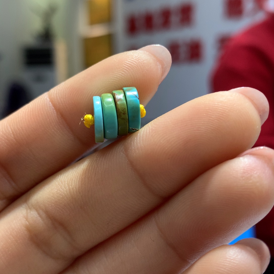 绿松石配饰未镶嵌