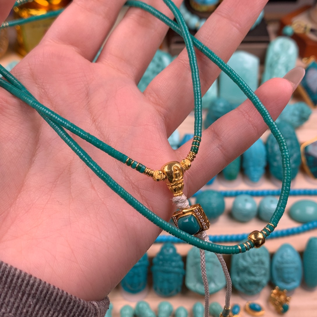 月***电绿松石未镶嵌108串