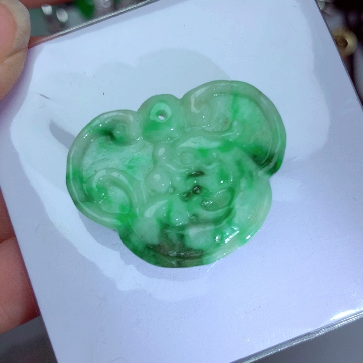 翡翠吊坠(不含链)未镶嵌