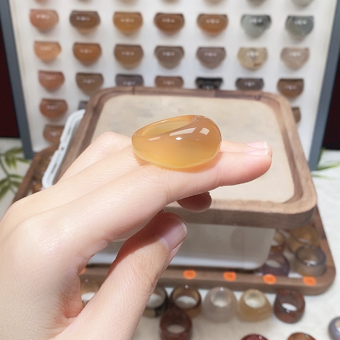 安***.玛瑙/玉髓未镶嵌戒指内18