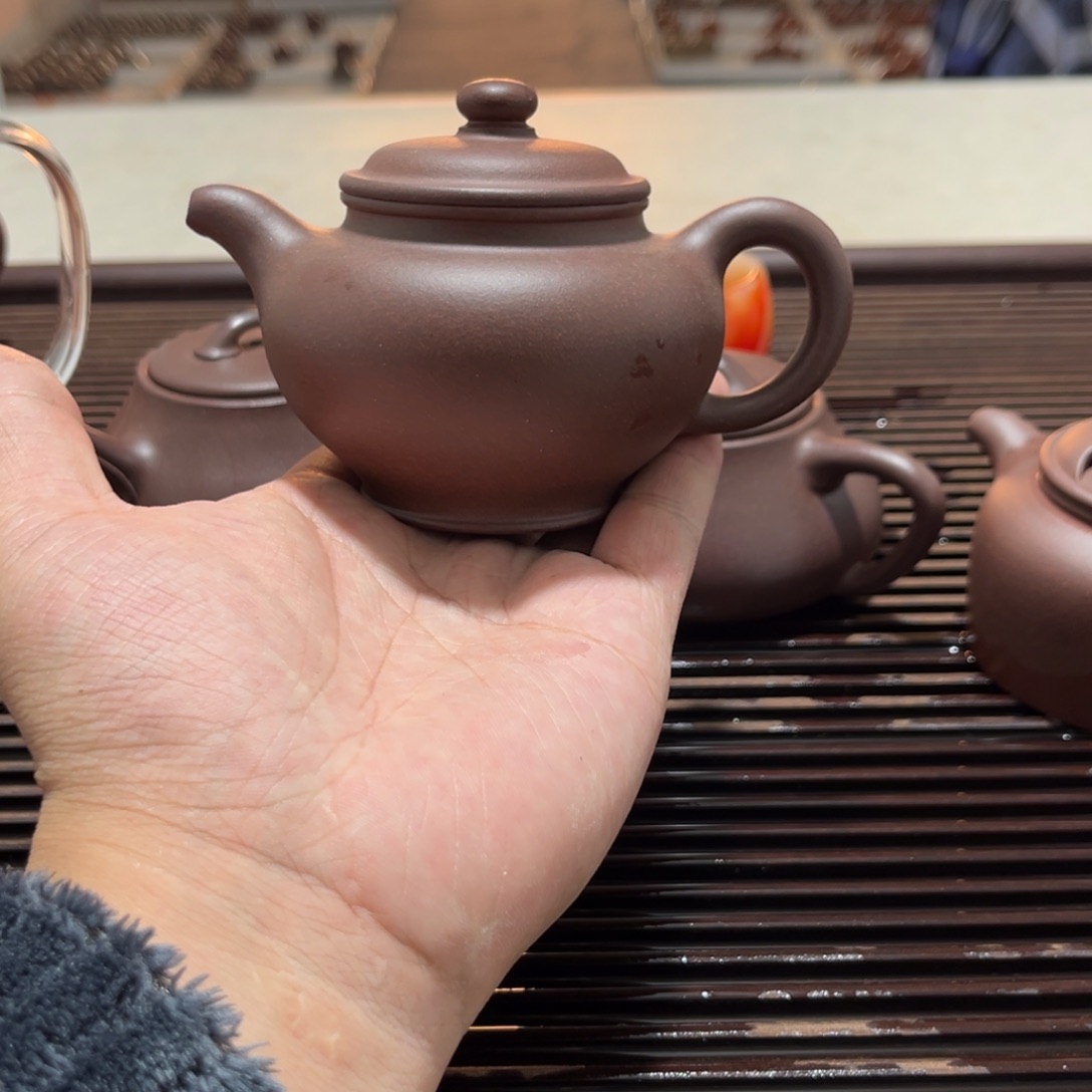 朱****茶壶紫砂紫砂…………………………………………