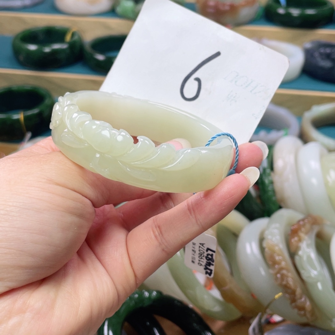 未镶嵌手镯和田玉圈口55