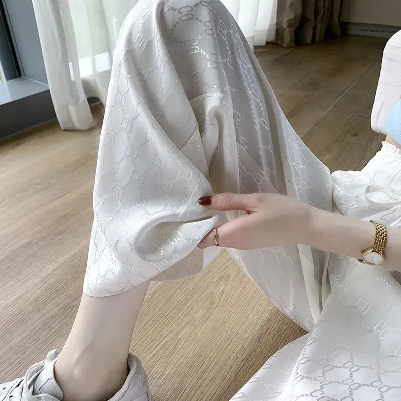 加大码雪尼尔阔腿裤女夏季薄款高腰垂感直筒防晒提花九分裤黑白多