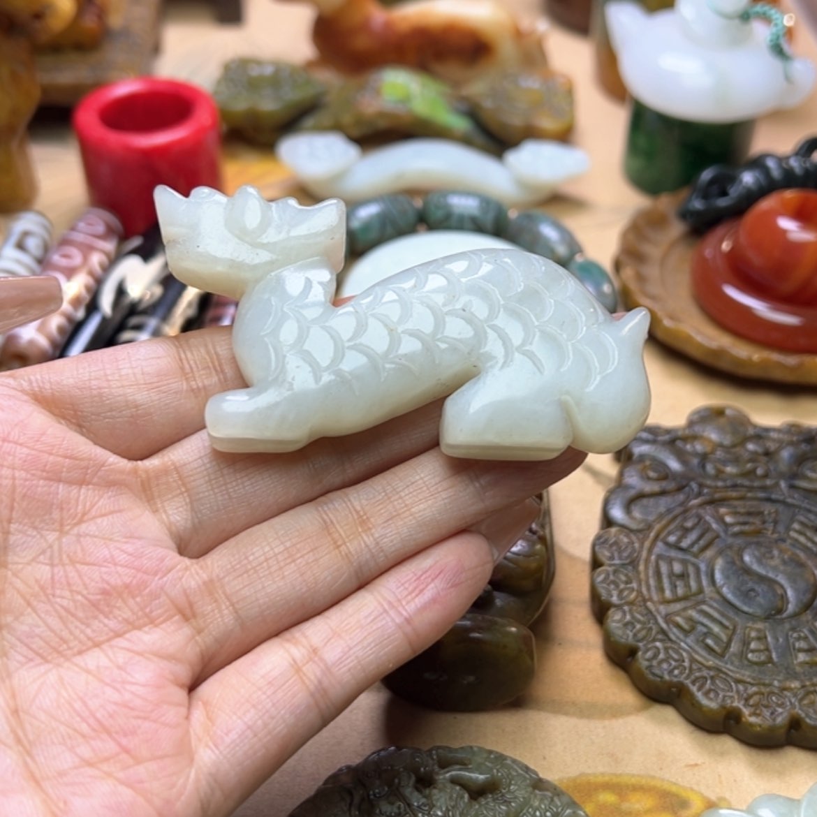 【闪购商品】蛇纹石玉颈饰未镶嵌