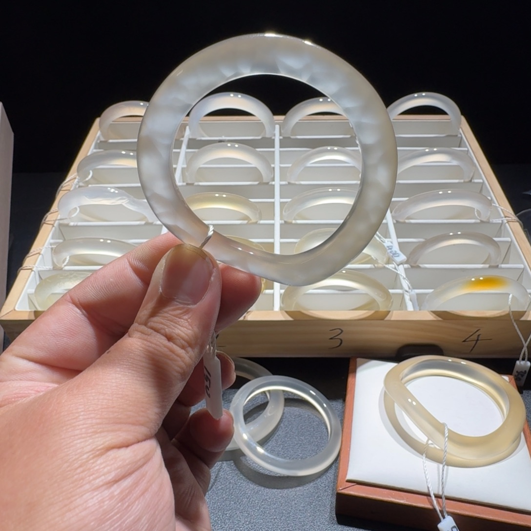 玛瑙/玉髓合金手镯