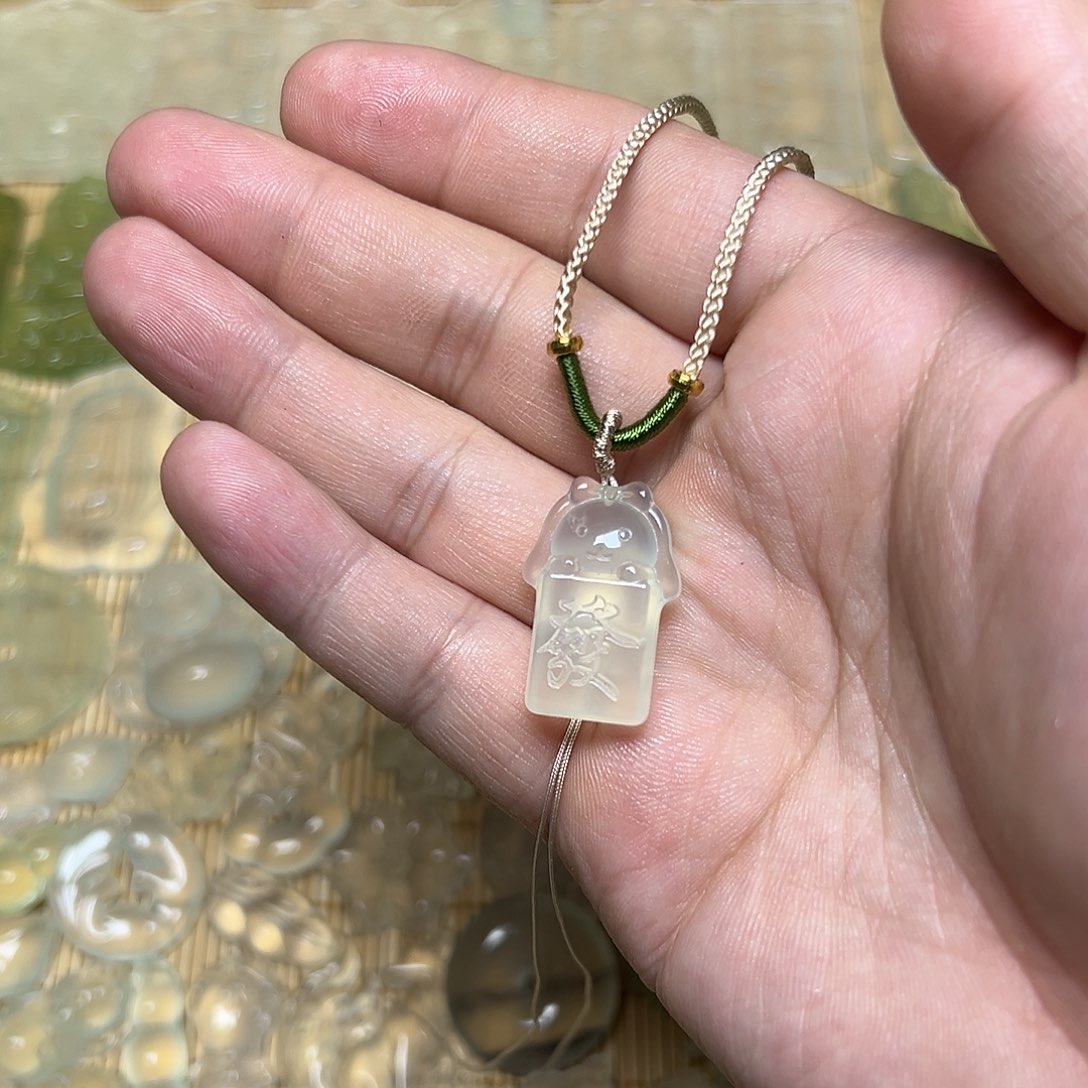 岫玉颈饰吊坠未镶嵌