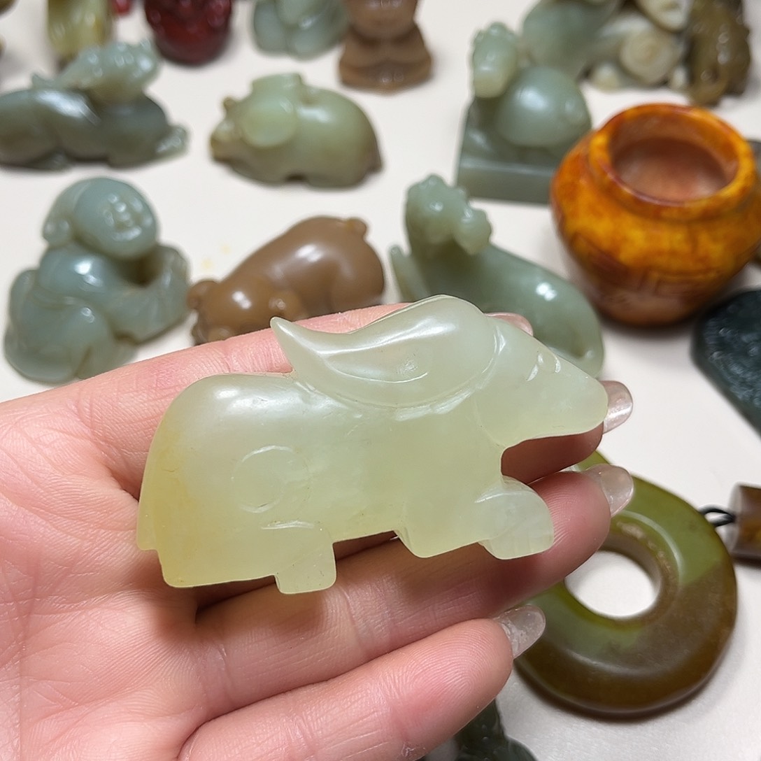 白玉菩提吊坠白玉菩提吊坠