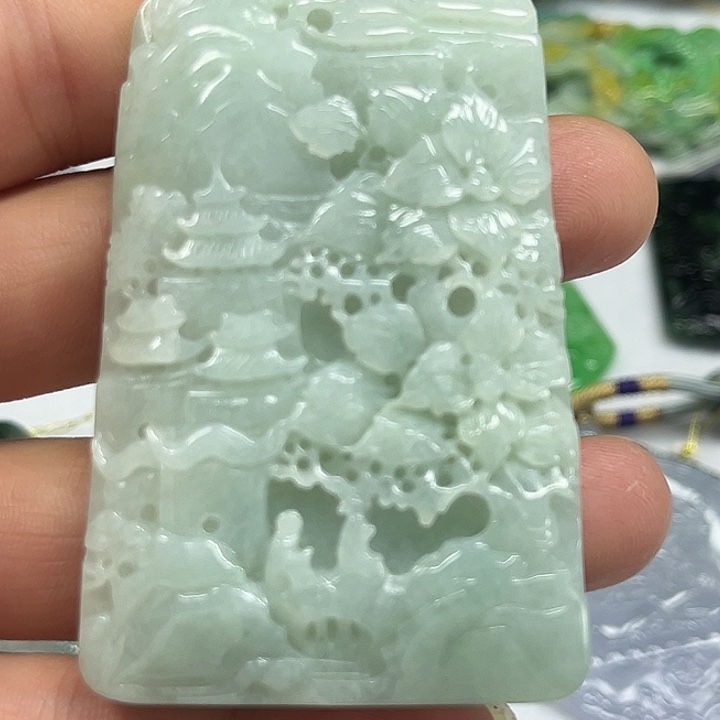 翡翠未镶嵌颈饰翡翠