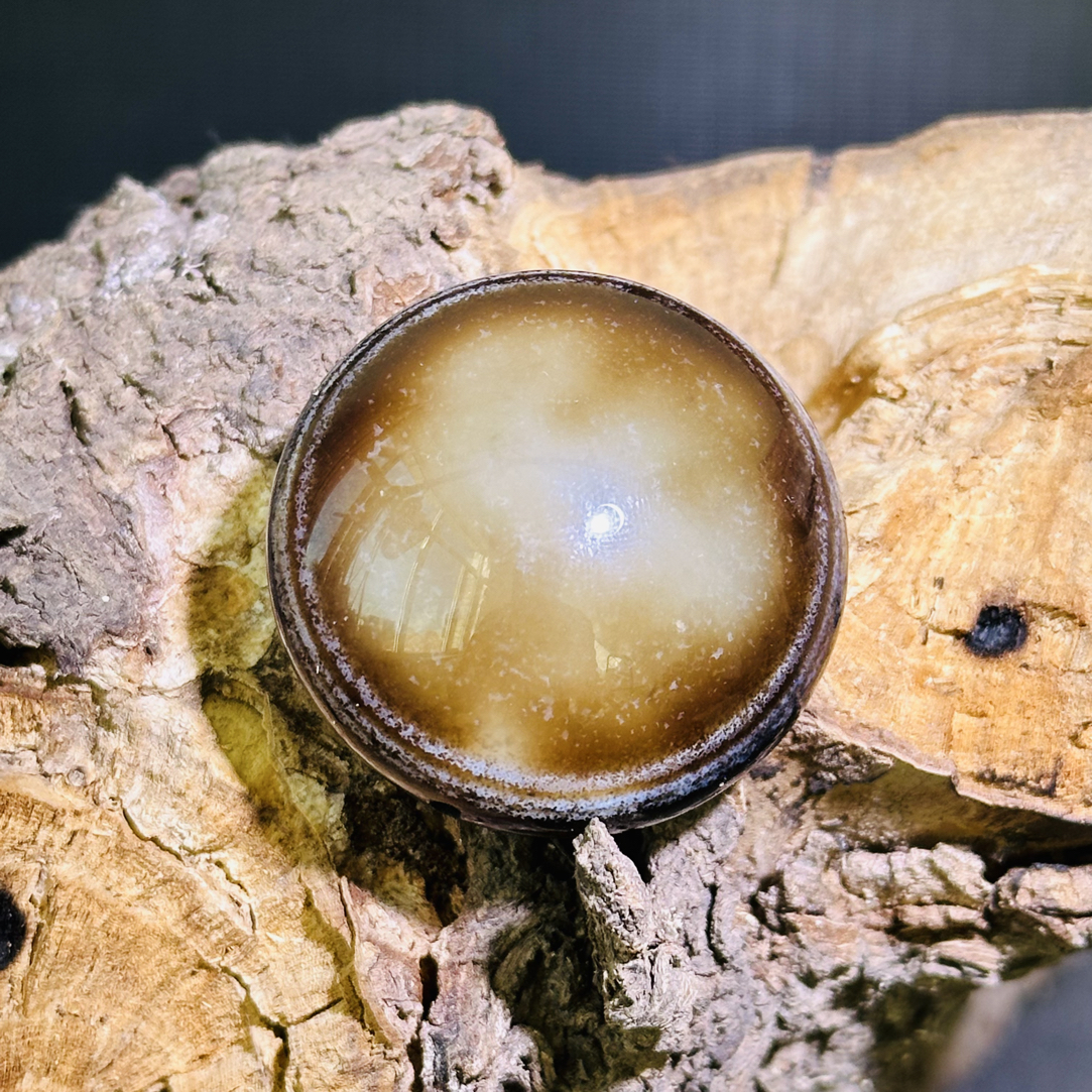 超大尺寸玛瑙板眼 可带可摆件 42mm*26.6mm