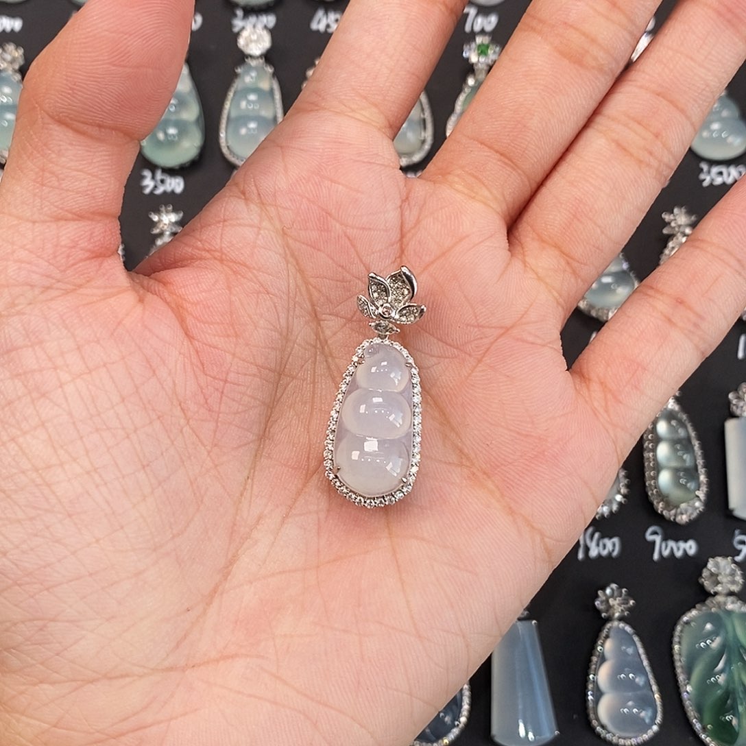 颈饰18K金镶嵌翡翠天然缅甸A货翡翠福豆