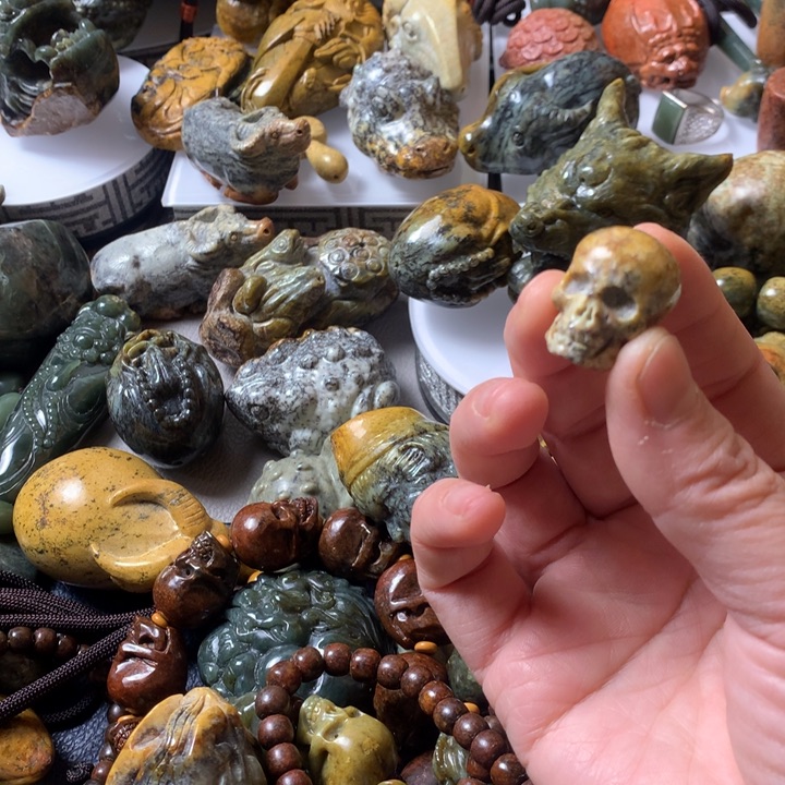 岫岩河磨玉（透闪石质玉）手链未镶嵌