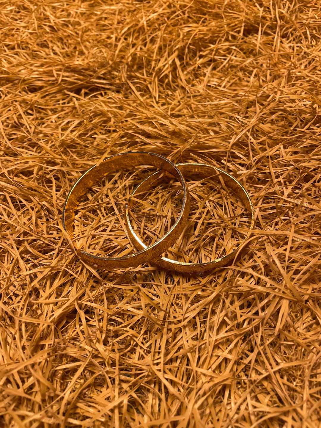 精选特色摆件284复古摆件精美手镯一对