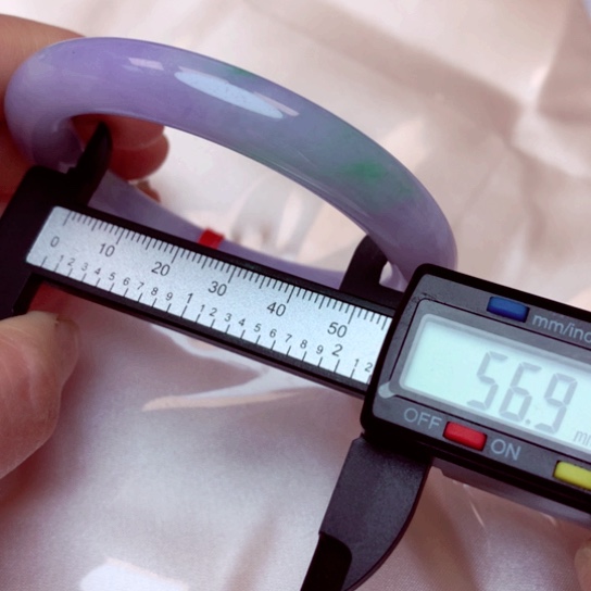 翡翠手镯未镶嵌手镯