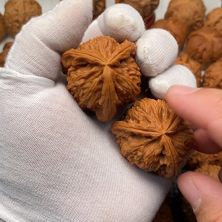 奔***子核桃手串/手链拼接白狮子17