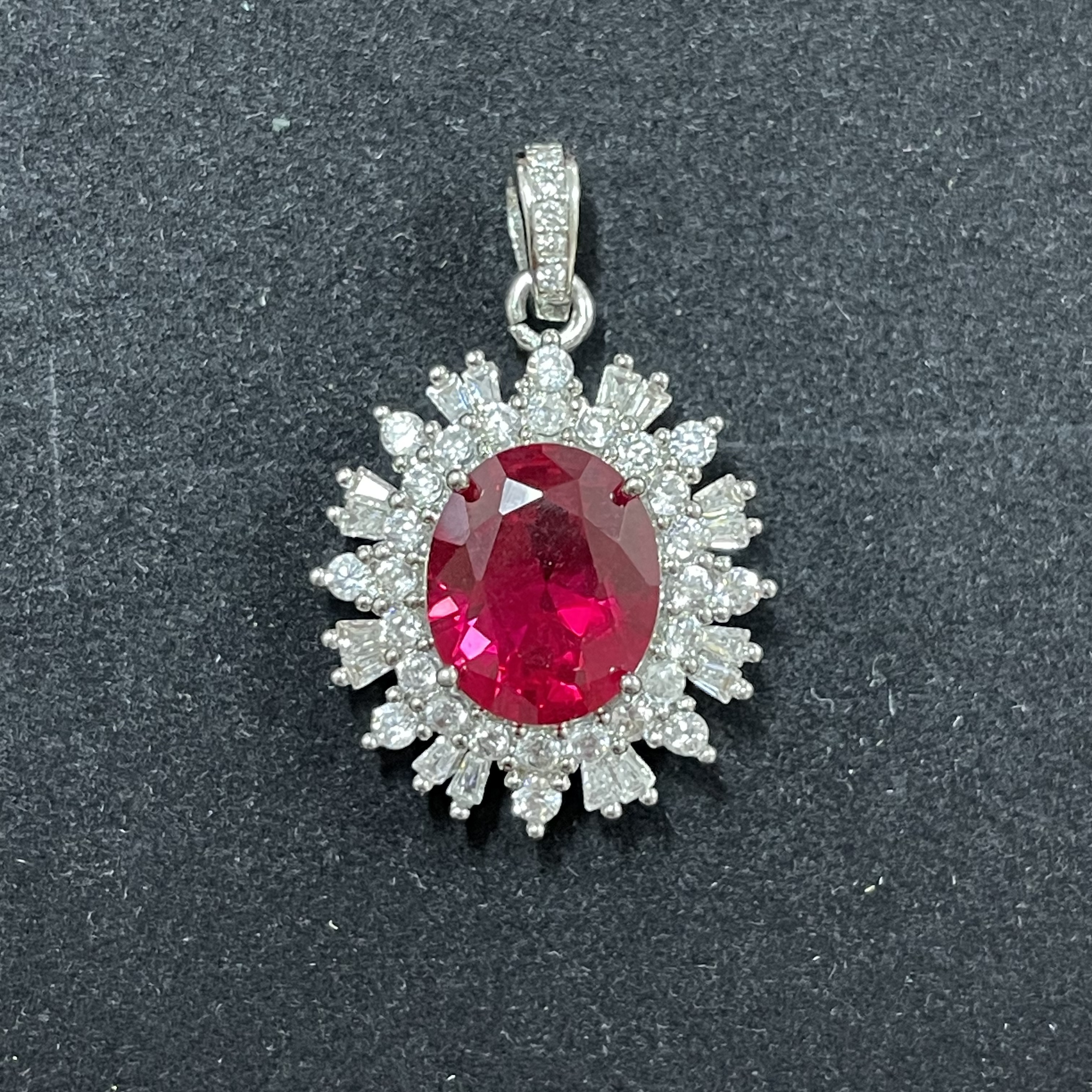 水贝天然鸽血红定制款红宝石吊坠1