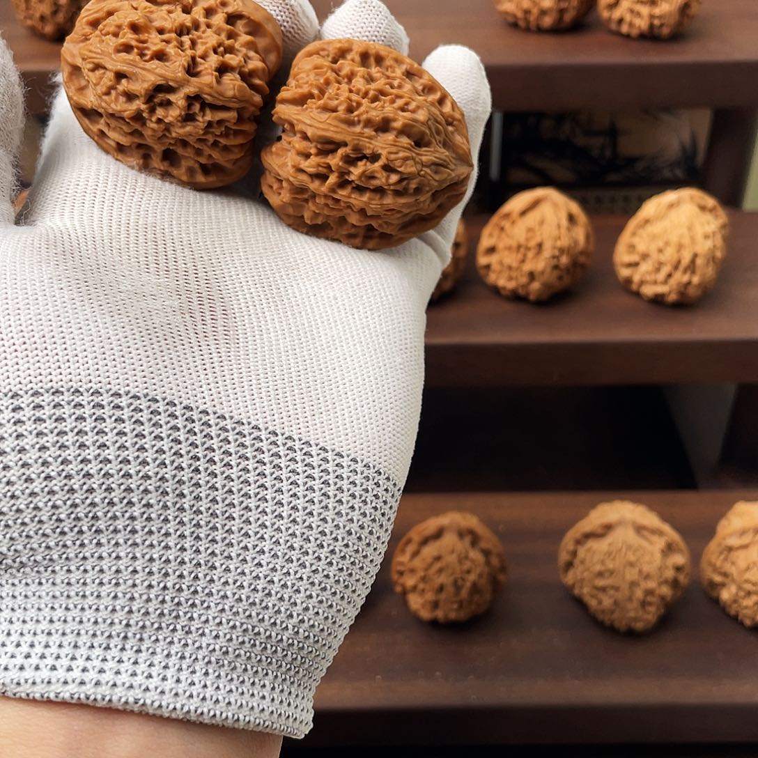 ****罚文玩核桃吊坠高炮