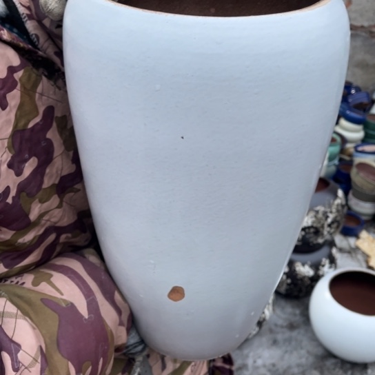 红陶口18高39瑕疵