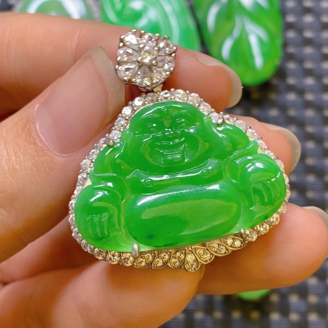 翡翠颈饰银S925镶嵌吊坠