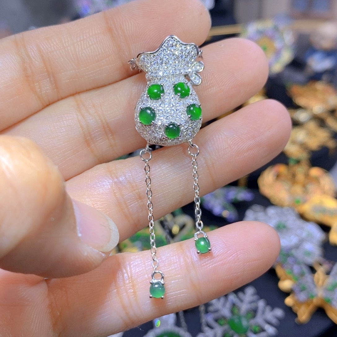 翡翠耳钉银S925镶嵌天然翡翠