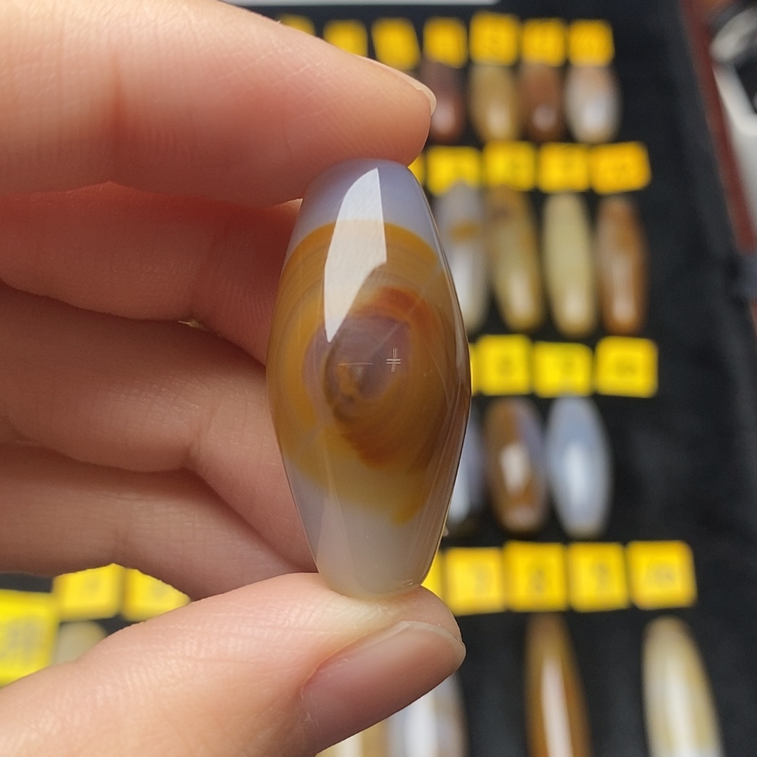 闯***间玛瑙/玉髓未镶嵌颈饰