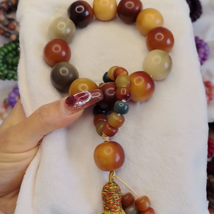 微瑕卡20多宝大颗手串