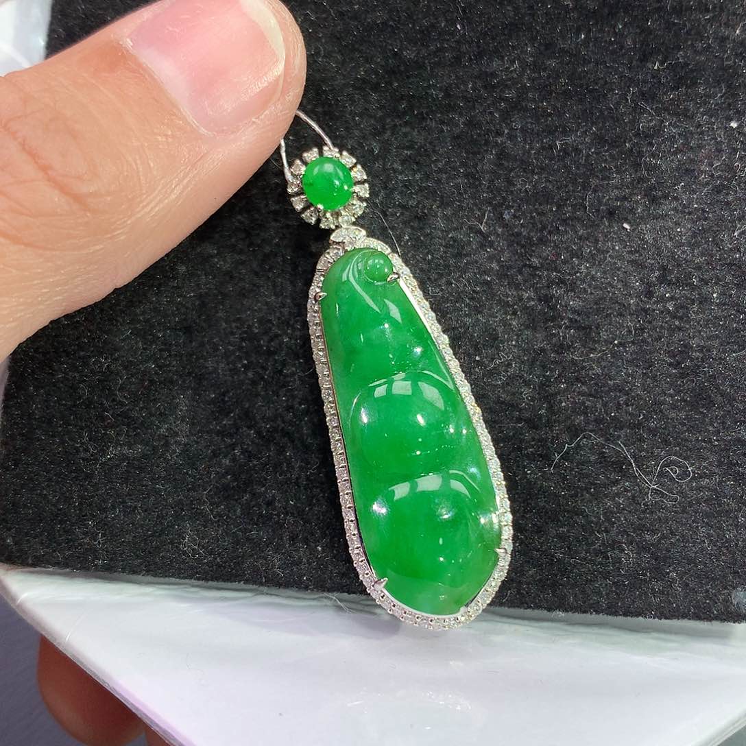 翡翠吊坠(赠链)18K金镶嵌