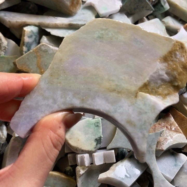 翡翠颈饰未镶嵌天然翡翠