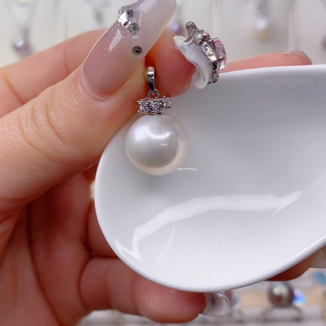 淡水珍珠吊坠(赠链)银S925镶嵌