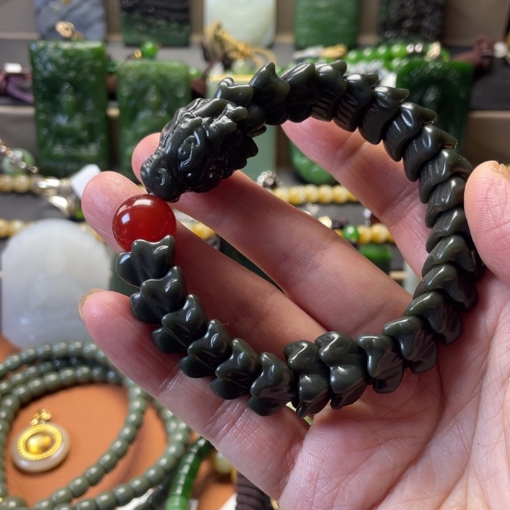 和田玉未镶嵌手串