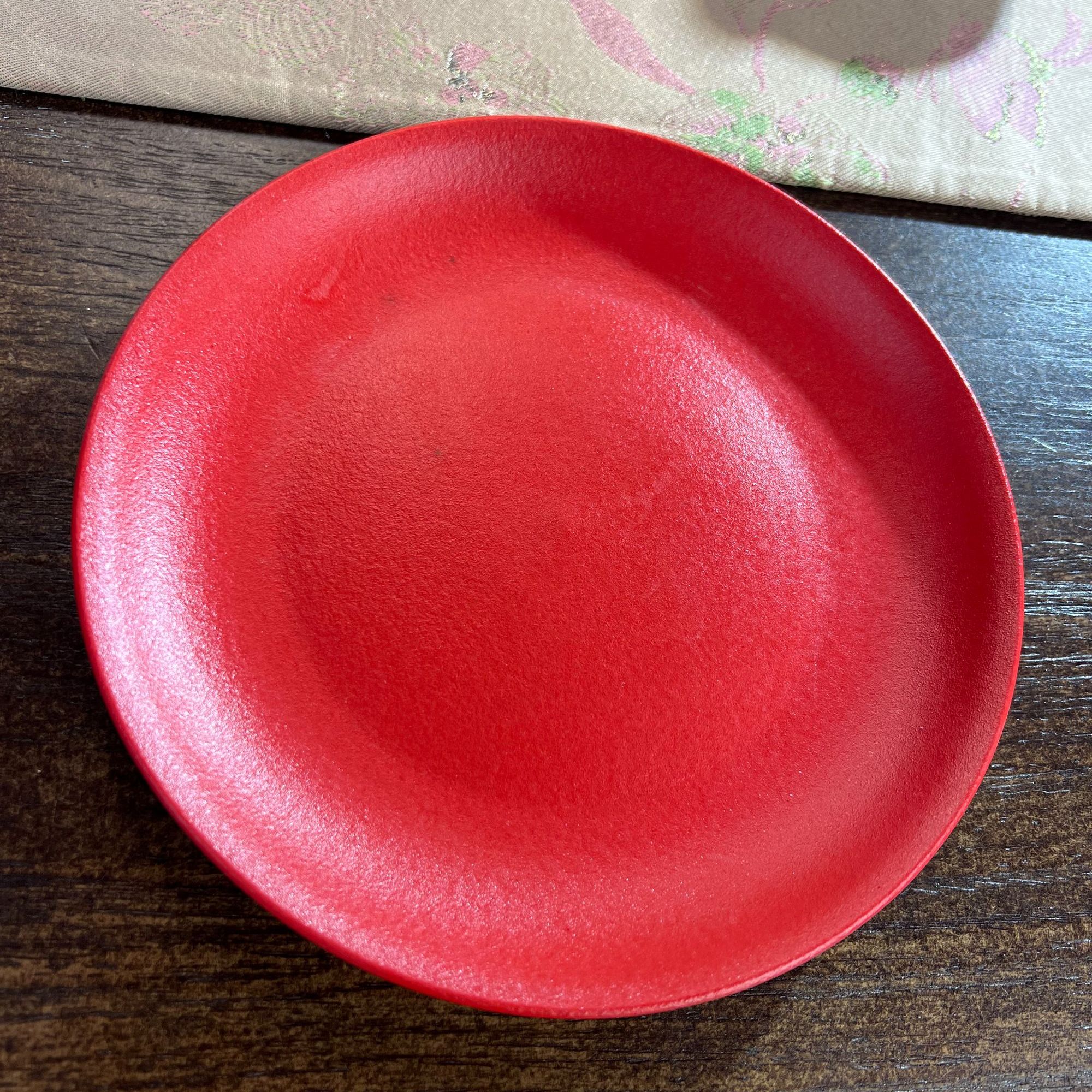 颜色釉正红马克杯碟微瑕（落灰/缩釉/微变形等）介意者慎拍