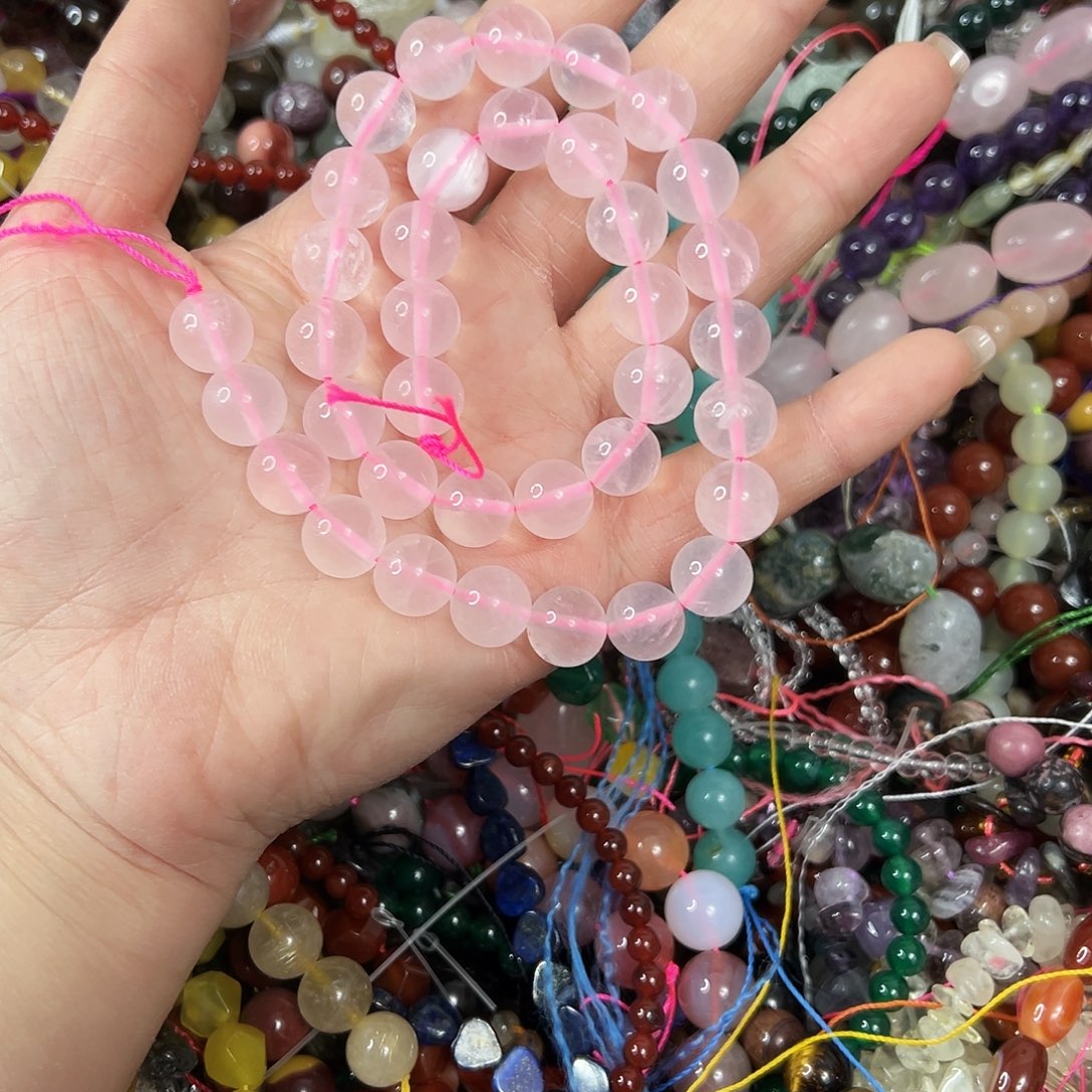 玛瑙/玉髓未镶嵌珠宝半成品，卡10高透粉水晶一条