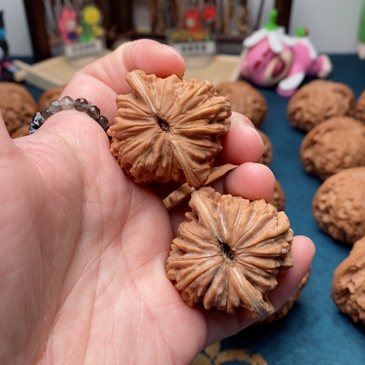 文玩核桃把件四座楼39