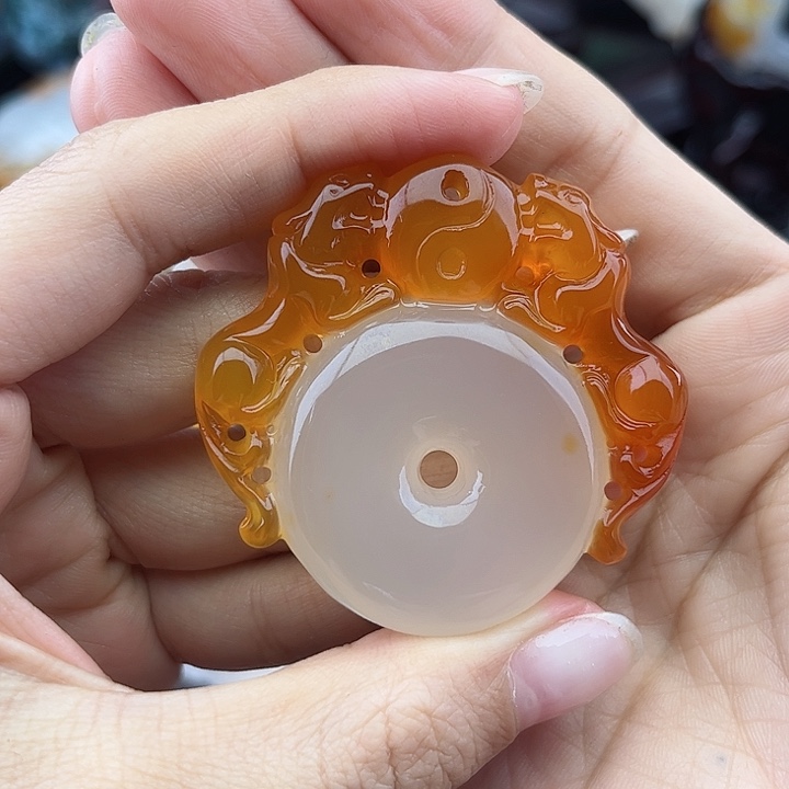 玛瑙摆件未镶嵌?***木