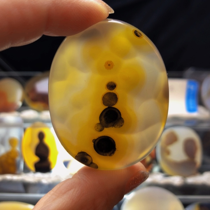 合金玛瑙/玉髓珠宝奇石75