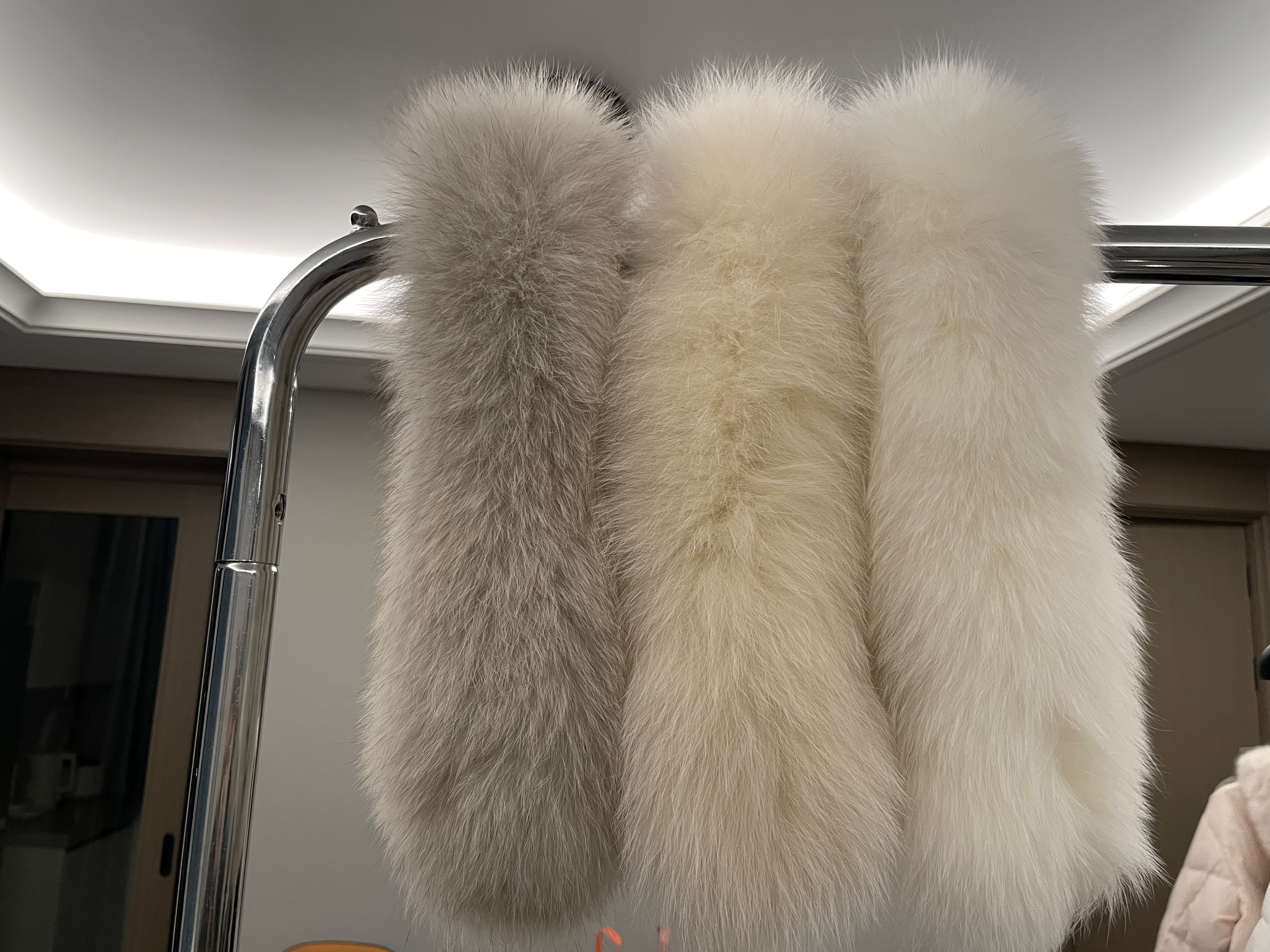 非卖品，狐狸毛领