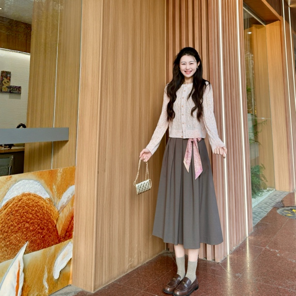 GIRDEAR/哥弟「柔雾桃纱」新款百搭圆领法式毛针织衫复古显瘦148051