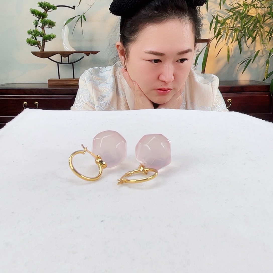 水晶耳饰18K金镶嵌水晶18k金