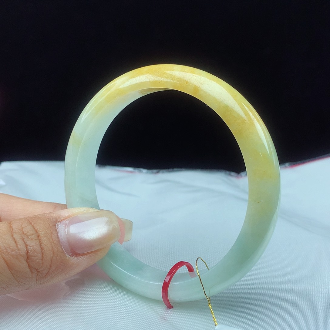 翡翠手镯未镶嵌56圈 2944