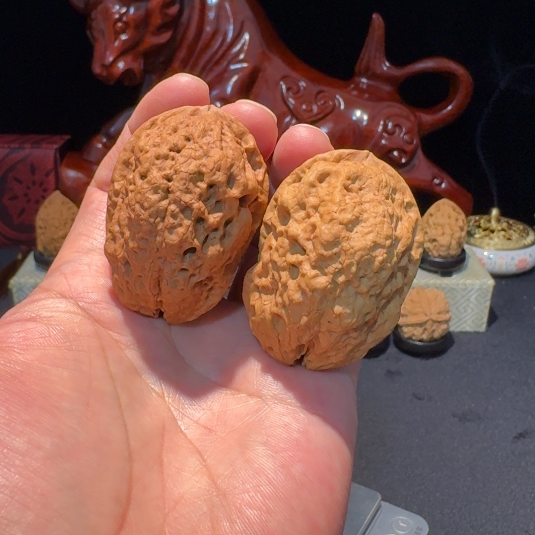 文玩核桃把件云南铁核桃21