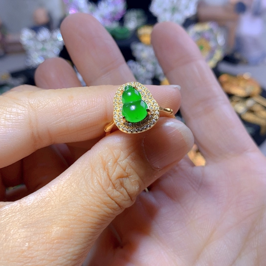 翡翠耳钉银S925镶嵌天然翡翠