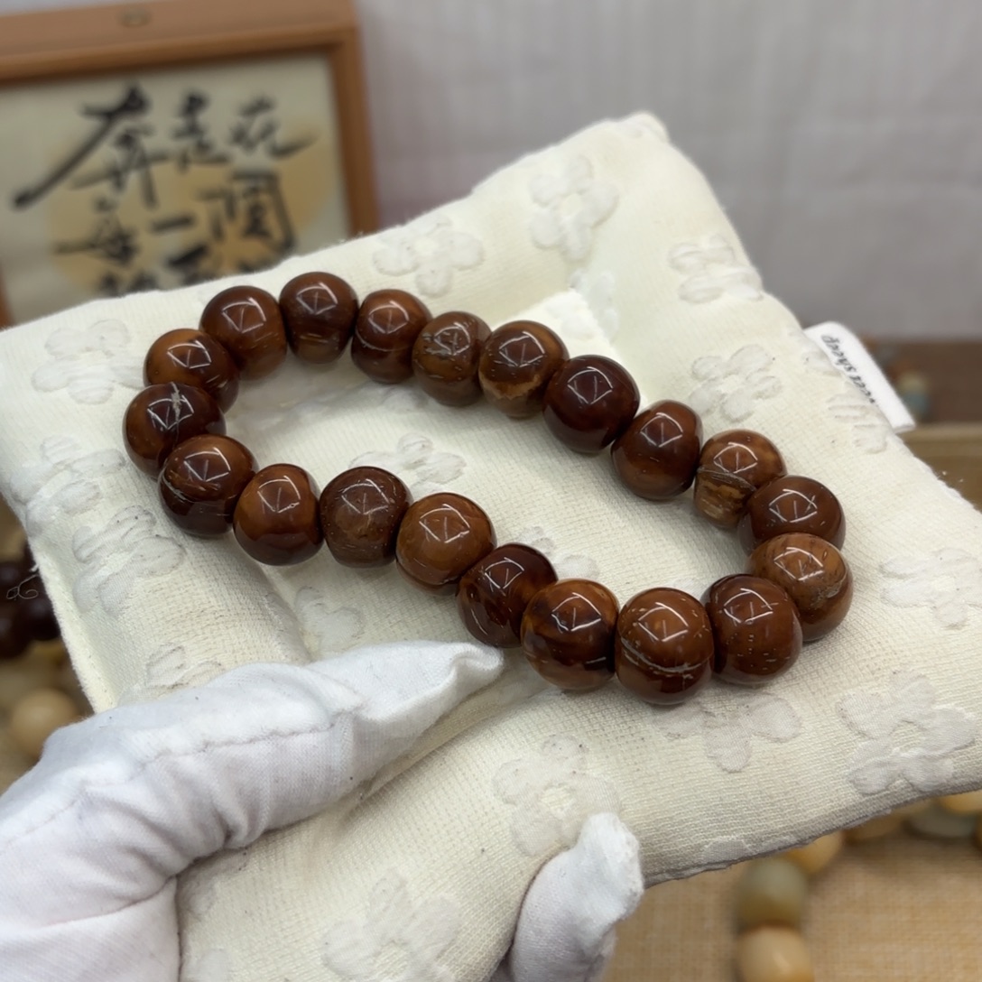 菩提根/象牙果吊坠15.8瑕疵库克肠102