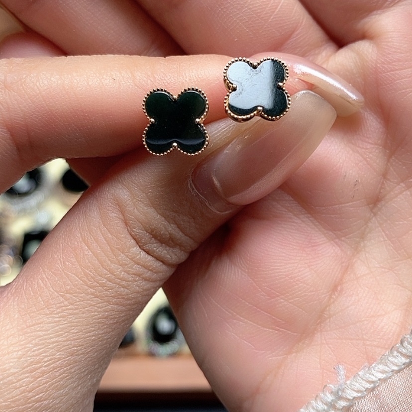 【闪购商品】翡翠耳饰18K金镶嵌1。