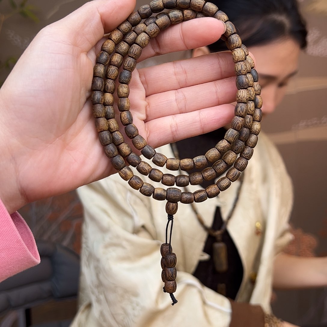 沉香手串海南老白奇金丝红油鼓珠多圈一条0.6➕