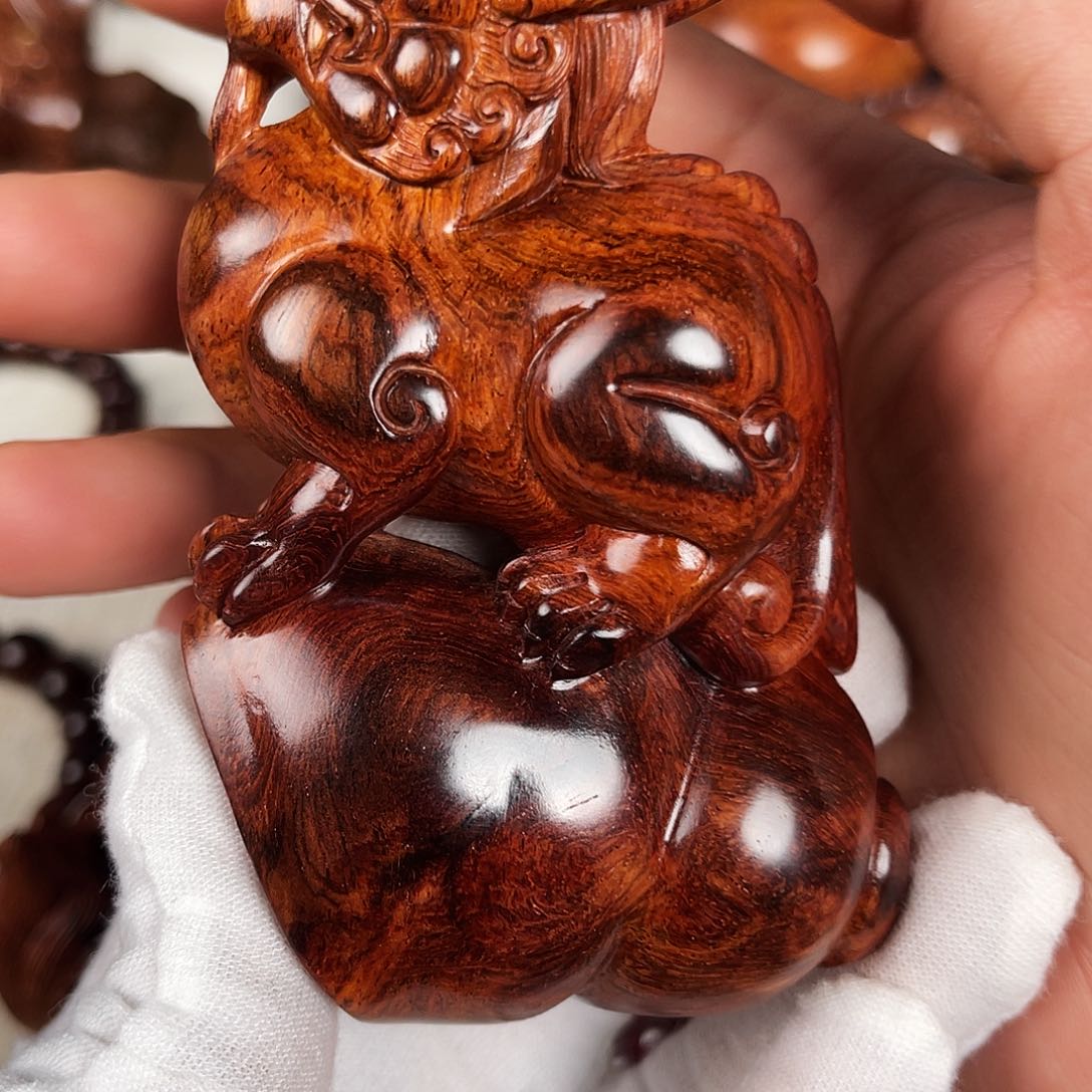 黄花梨/降香黄檀把件摆件